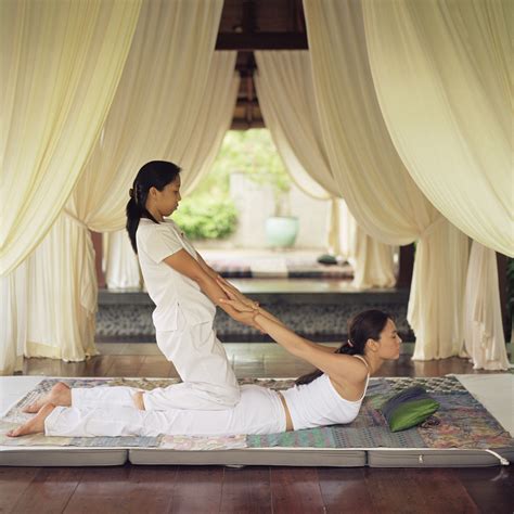Erotic massage Berango