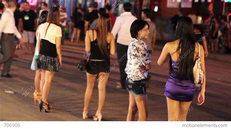 Find a prostitute QiryatMotsqin