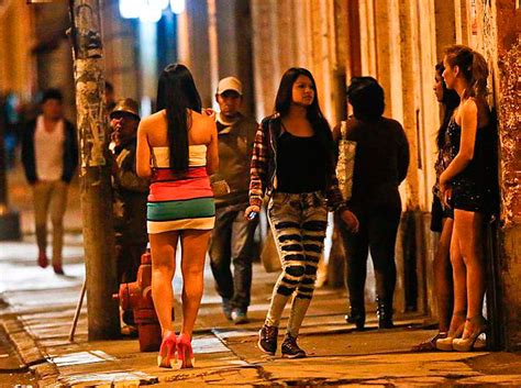 find-a-prostitute San-Vicente
