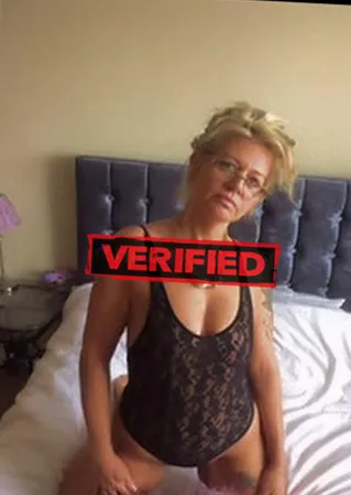 Britney anal Prostitute Janub as Surrah