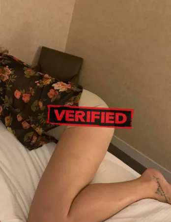 Joan ass Erotic massage Voitsberg