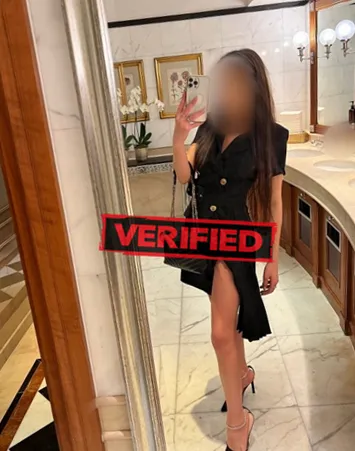 Anastasia Sexmaschine Finde eine Prostituierte Auvelais