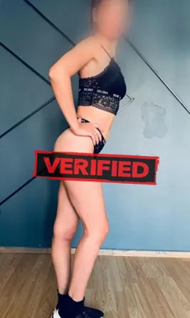 Olivia Titten Finde eine Prostituierte Vedrin